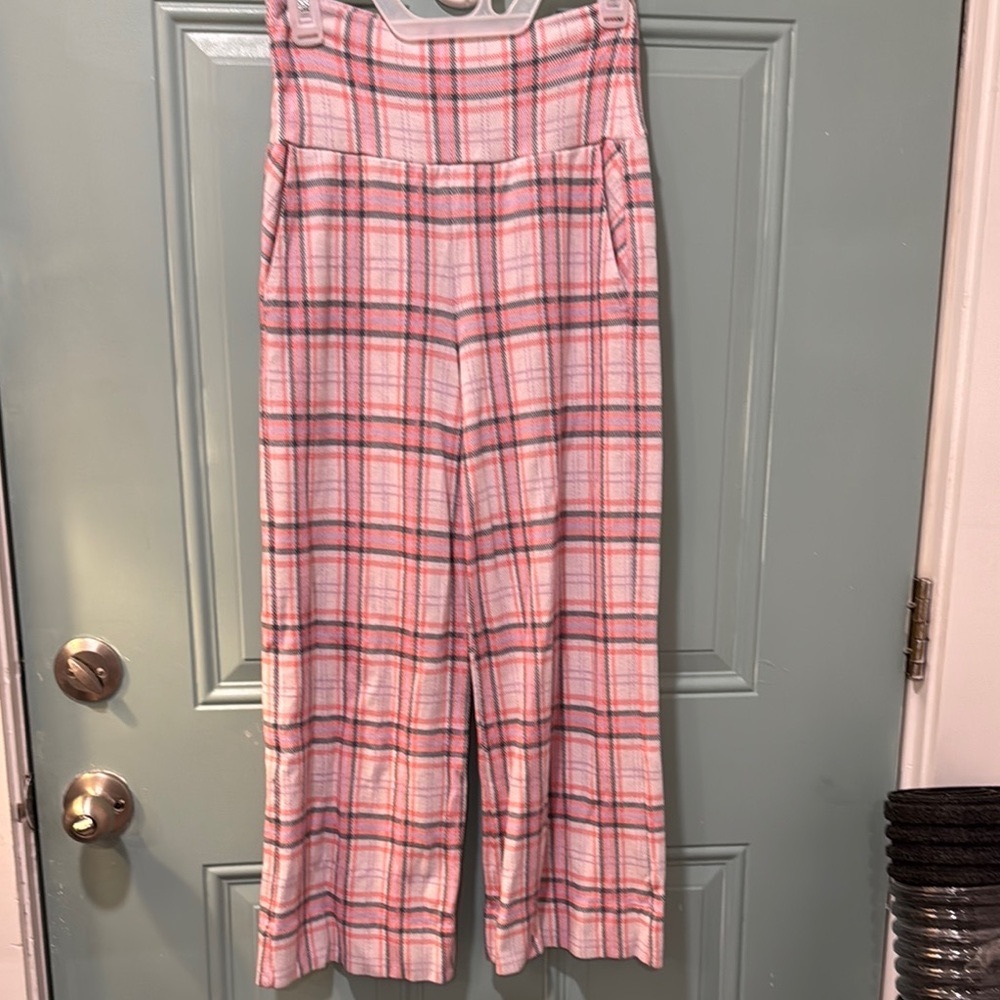 CAbi “Playdate “ Pink and White Plaid Cropped Pants
